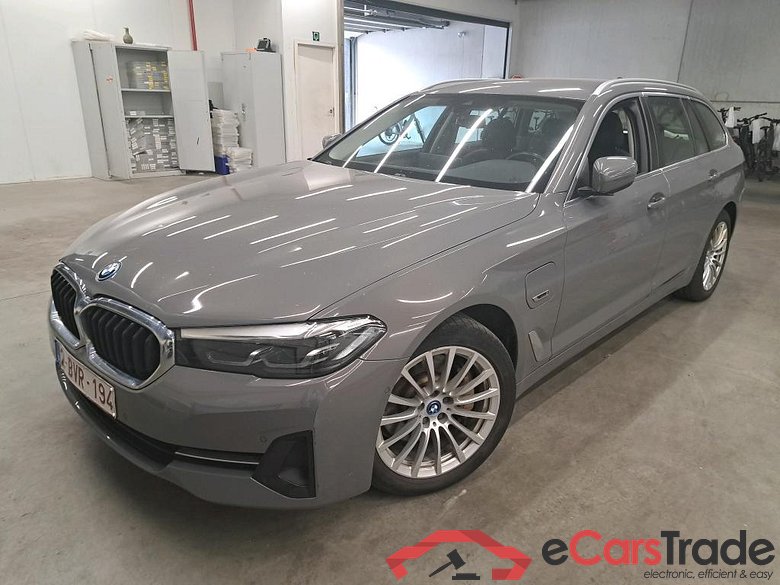 BMW - BMW 5 TOURING 520e 204PK Business Edition Pack Business With Dakota Heated Sport Seats & Driving Assistant & Parking Assistant Pack  * HYBRID * #1