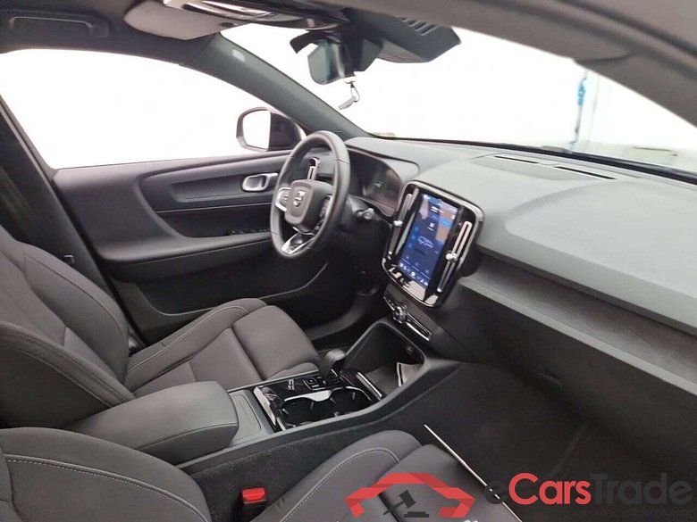 VOLVO XC40 RECHARGE CORE #3