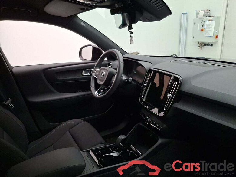 VOLVO XC40 RECHARGE CORE #3