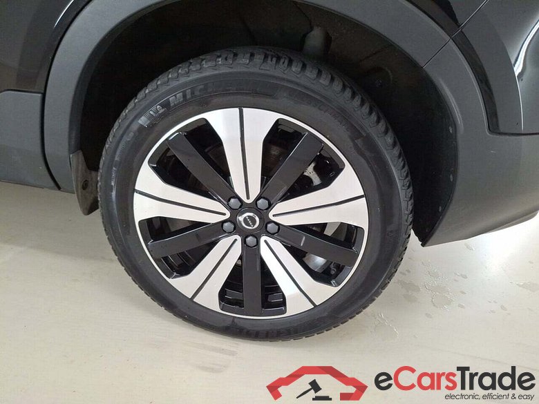 VOLVO XC40 RECHARGE CORE #4