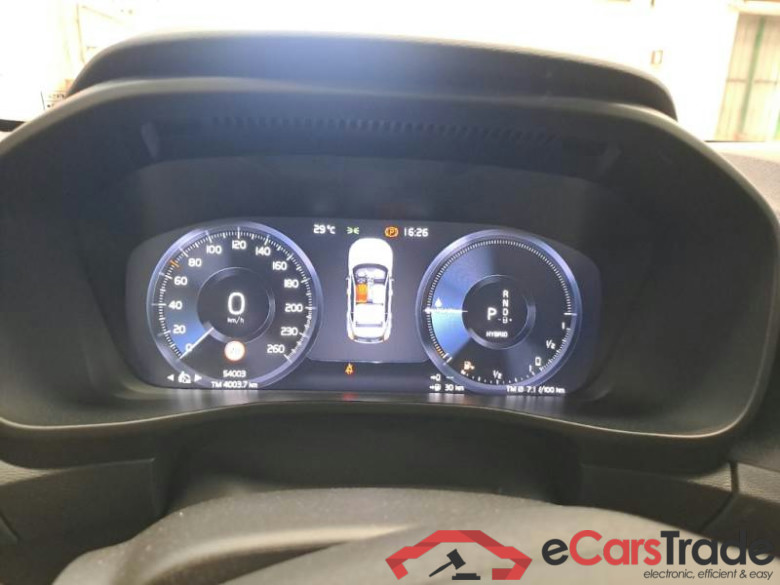 VOLVO XC40 / 2021 / 5P / SUV T4 RECHARGE PLUG-IN AUTO ESSENTIAL #4