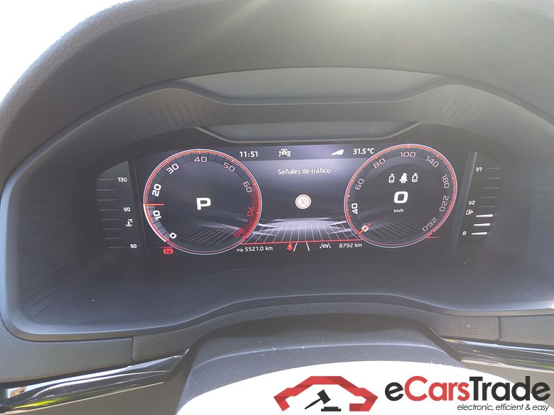 SKODA Karoq 1.5 TSI 110 kW (150 CV) DSG 7 vel. Sportline(Winterpack) #4