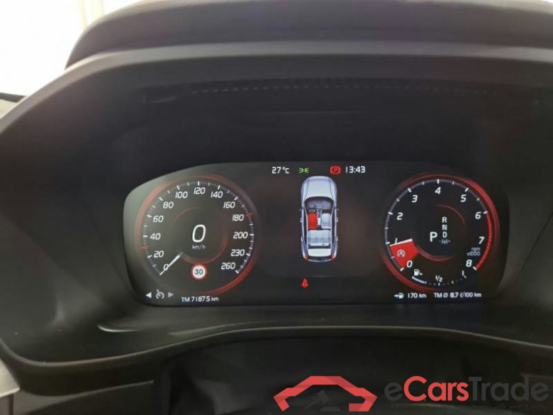 VOLVO XC40 / 2017 / 5P / SUV T3 AUTOMATICO MOMENTUM PRO #4