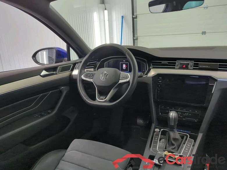 VOLKSWAGEN Passat Variant 1.5 TSI R-Line Bns+ #3