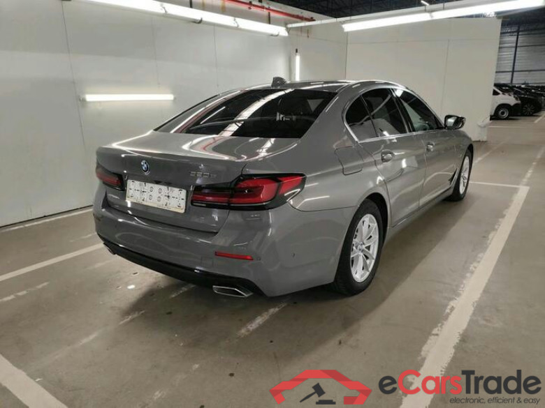 BMW 5 Reeks Berline 5 Reeks Berline 520e 150kW (PHEV) 150kW/204pk  4D/P Auto-8 #4