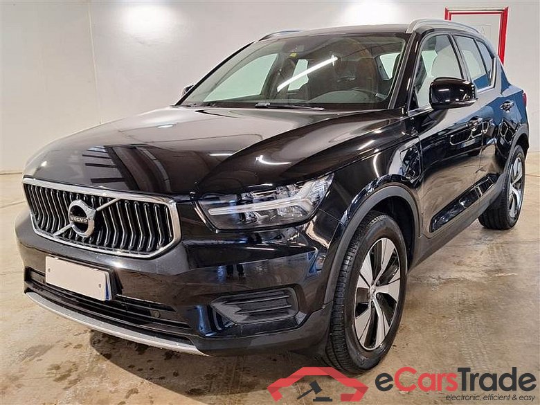 VOLVO XC40 / 2017 / 5P / SUV T4 PLUG-IN HYBRID AUTO RECH INSCRIP EXPR