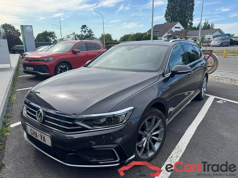 VOLKSWAGEN Passat Variant GTE Passat Variant GTE 'Business' 1.4 TSI 160 kW (218 ch) 6 vitesses DSG