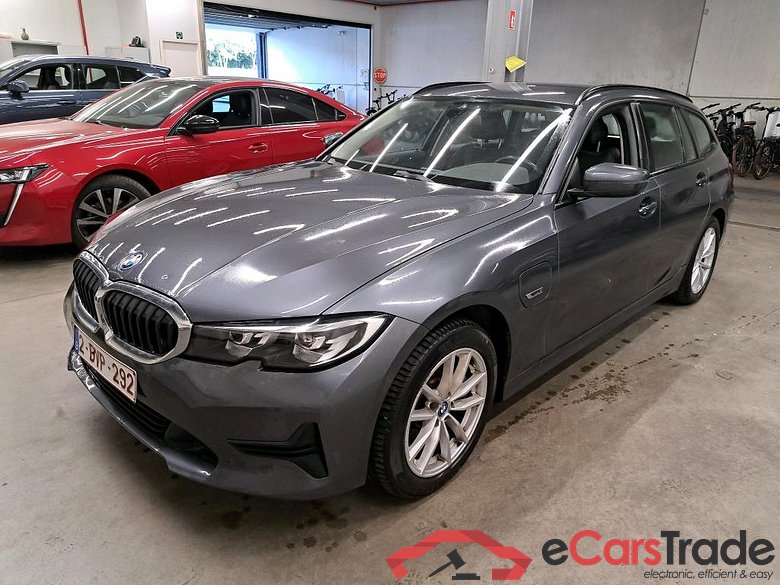 BMW - BMW 3 TOURING 330e 292PK Pack Business Plus With Heated Sport Seats & Comfort & Parking Assistant Pack * HYBRID *