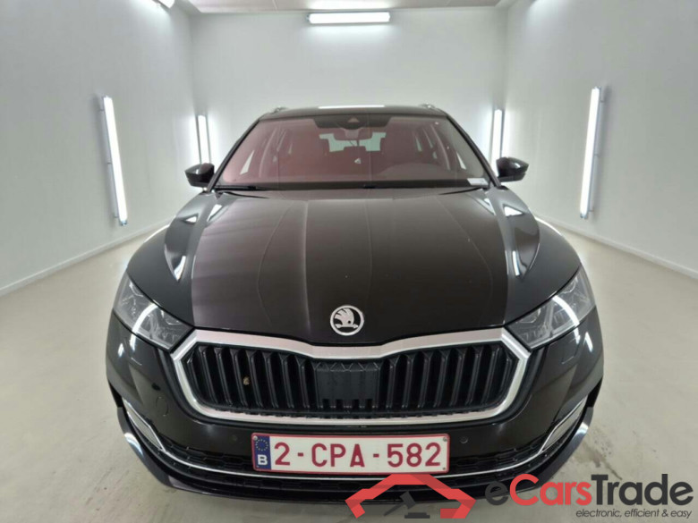 SKODA OCTAVIA COMBI 2.0 CRTDI CLEVER DSG #4