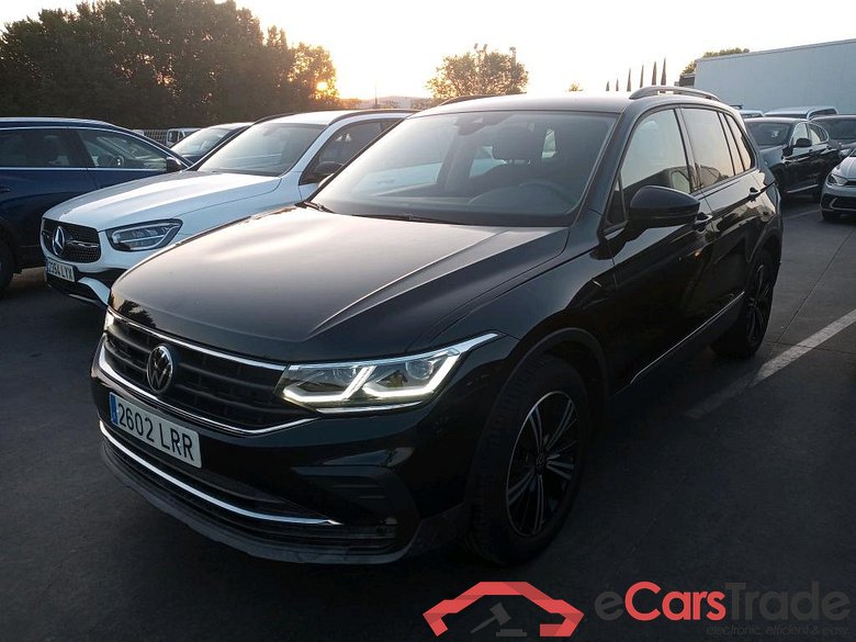 VOLKSWAGEN Tiguan / 2020 / 5P / todoterreno Life 2.0 TDI 110kW (150CV) DSG (AC2)