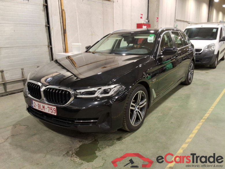 BMW 5-serie 2.0 520E TOURING AUTO