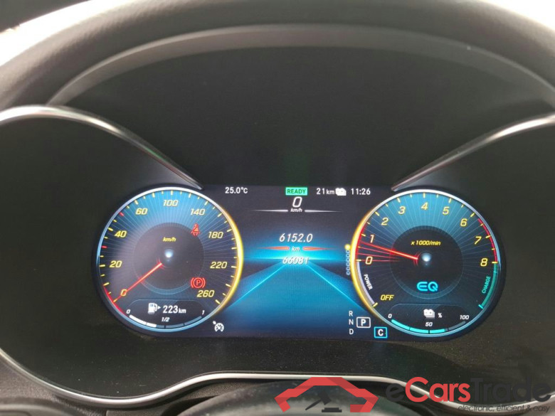 GLC / 2019 / 5P / SUV GLC 300 e AMG Line 4Matic #6