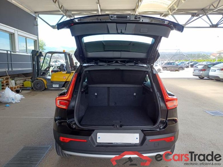 VOLVO XC40 / 2021 / 5P / SUV T4 RECHARGE PLUG-IN AUTO ESSENTIAL #5
