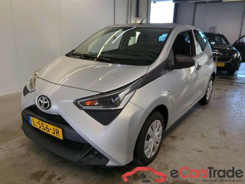 TOYOTA Aygo 1.0 VVT-i x #1