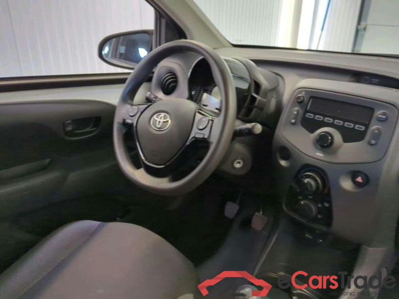 TOYOTA Aygo 1.0 VVT-i x #3