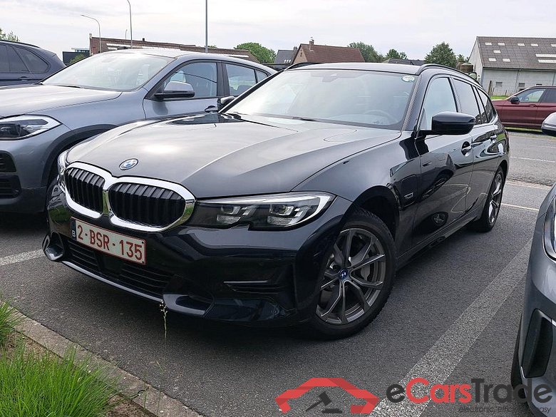 BMW 3 SERIES TOURING 2.0 330E (215KW) XDRIVE TOURING