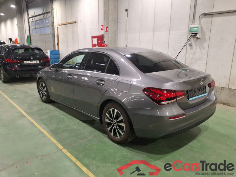 MERCEDES-BENZ A-CLASS LIMOUSINE 2.0 A 180 D BUSINESS SOLUTION #2