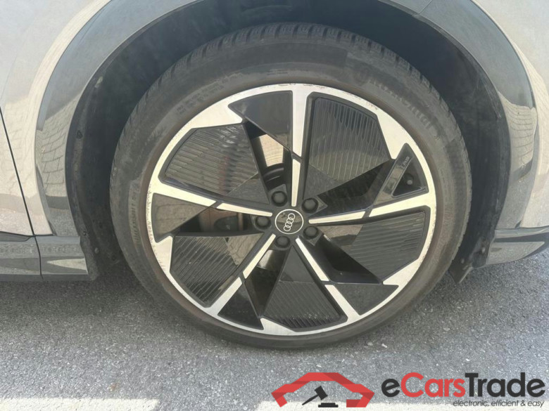 AUDI Q4 e-tron 82 kWh 50 Quattro S line #2