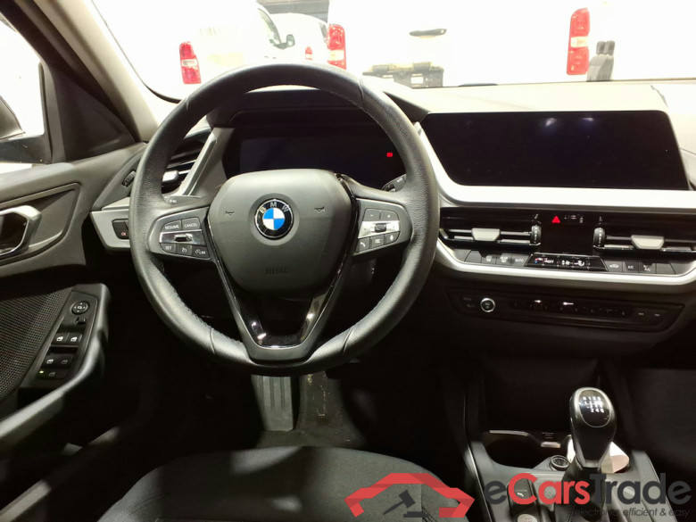 BMW 1 SERIES HATCH 1.5 118I (100KW) #6