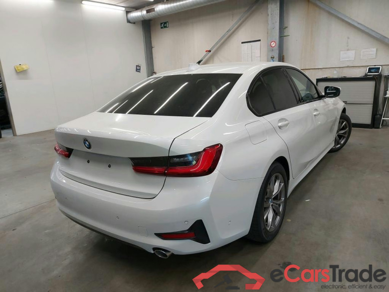 BMW - BMW 3 BERLINE 318dA 136PK Sport Pack Business & DAB & PDC Front & Rear #2