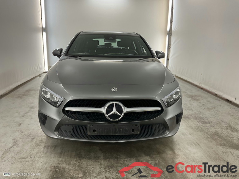 MERCEDES-BENZ A-CLASS 1.3 A 250 E DCT #2