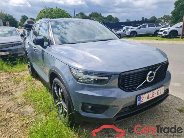 VOLVO XC40 1.5 T4 RECHARGE GEARTRONIC R-DESIGN #2