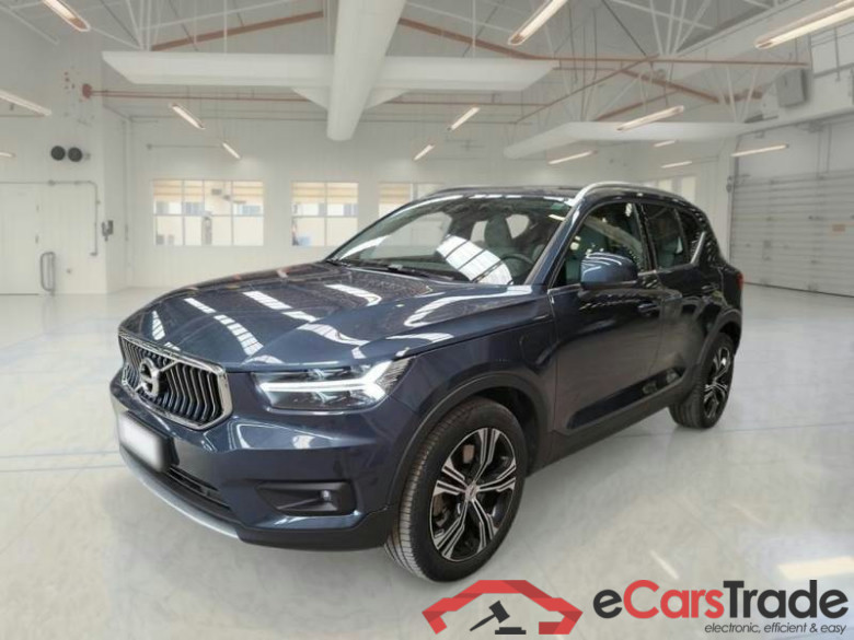 VOLVO XC40 / 2017 / 5P / SUV T4 PLUG-IN HYBRID AUTO RECHARGE INSCR.