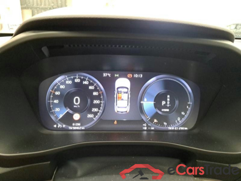 VOLVO XC40 / 2017 / 5P / SUV T4 PLUG-IN HYBRID AUTO RECHARGE INSCR. #4