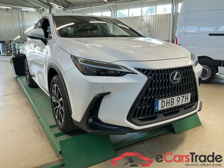 Lexus NX 450h+ 2.5 e-CVT Hybrid E-Four Aut. LED Virtual ACC Navi-Pro Leather KeylessGo Camera Klima PDC ...