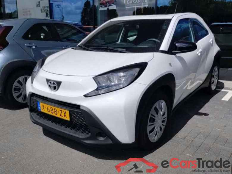 TOYOTA Aygo X 1.0 VVT-i S-CVT Play