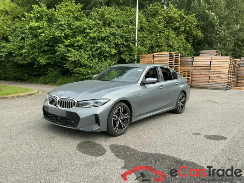 BMW 330 3er - 330e xDrive M Sport (EURO 6e) SOH 100% 2.0 Plugin Hybrid (Benzin) 184hp xDrive #1