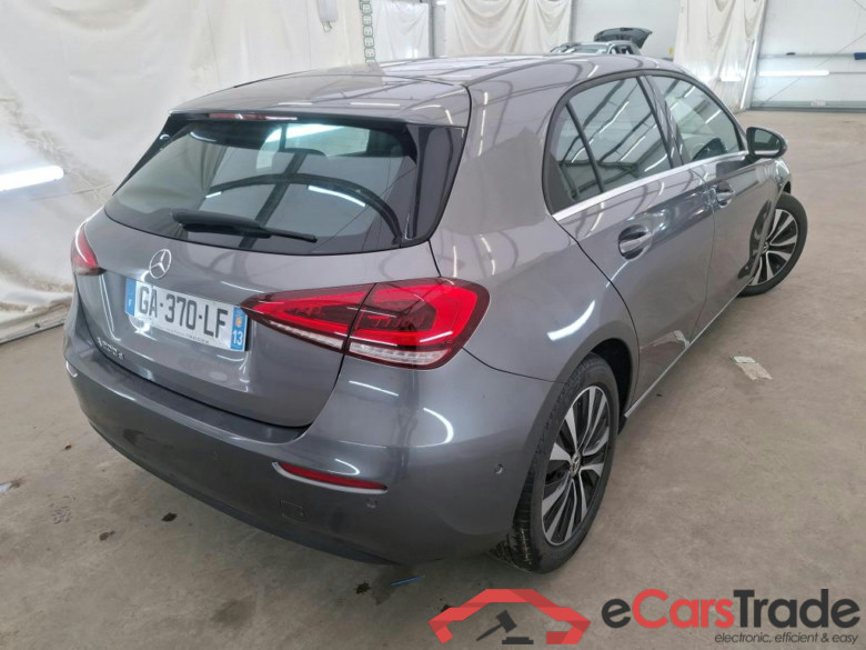MERCEDES-BENZ Classe A Compact / 2018 / 5P / Berline A 200 d Business Line 8G-DCT #3