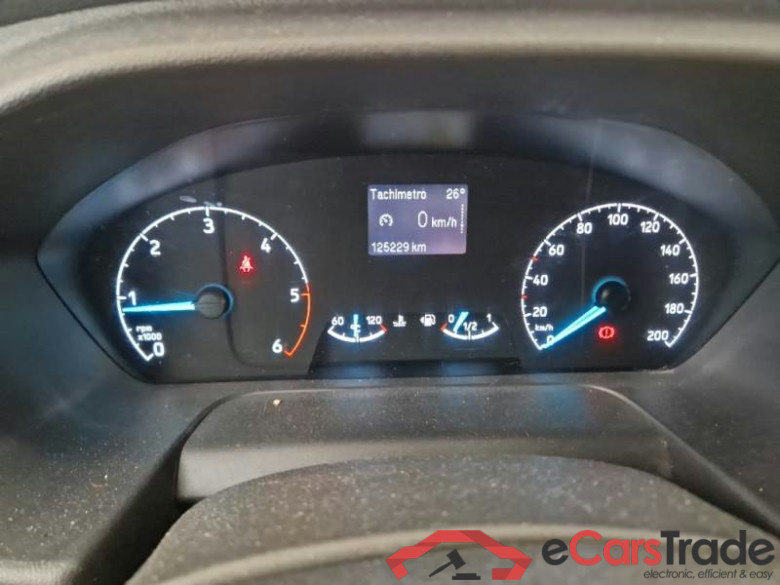 FORD TRANSIT CUSTOM / 2018 / 4P / COMBI 320 L1H1 TREND 2.0 ECOBLUE 130 CV #4