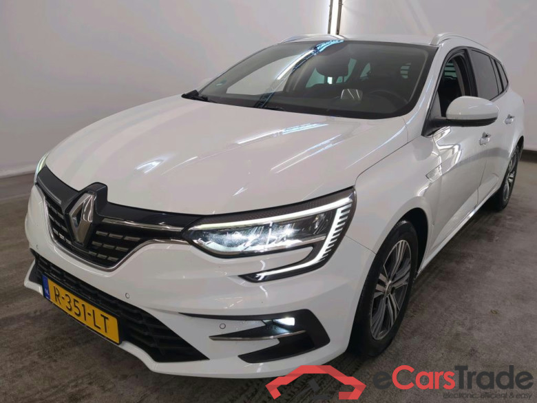 Renault Mégane Estate TCe 140 EDC Intens 5d #1