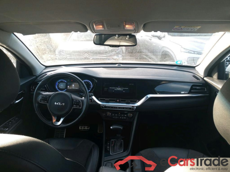 KIA Niro / 2019 / 5P / crossover 1.6 GDi HEV 104kW (141CV) Emotion #3