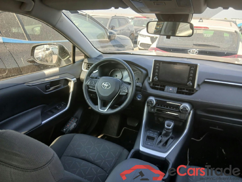 TOYOTA Rav4 / 2018 / 5P / todoterreno 2.5l 220H Business #3