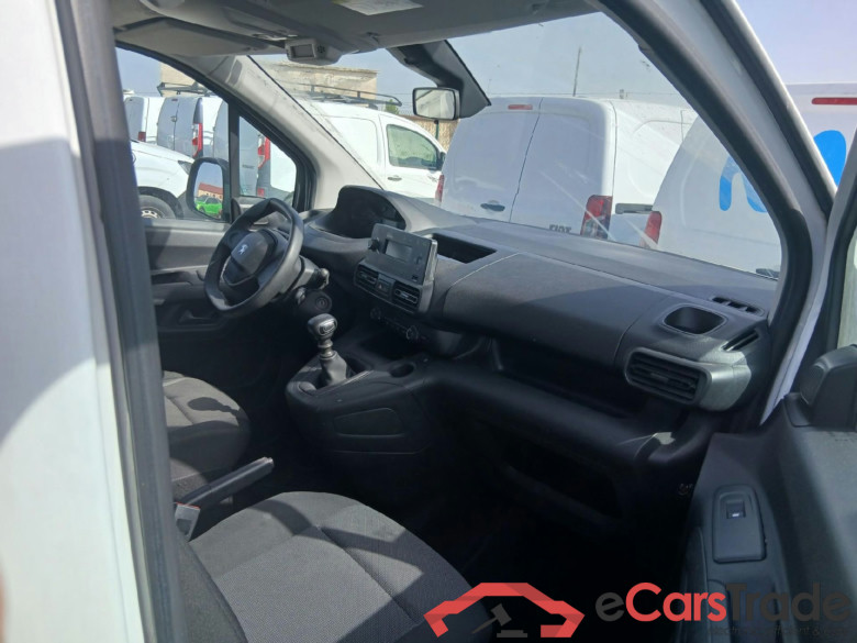 PEUGEOT Rifter / 2018 / 4P / combi Active Standard BlueHDi 73kW (IND) #6