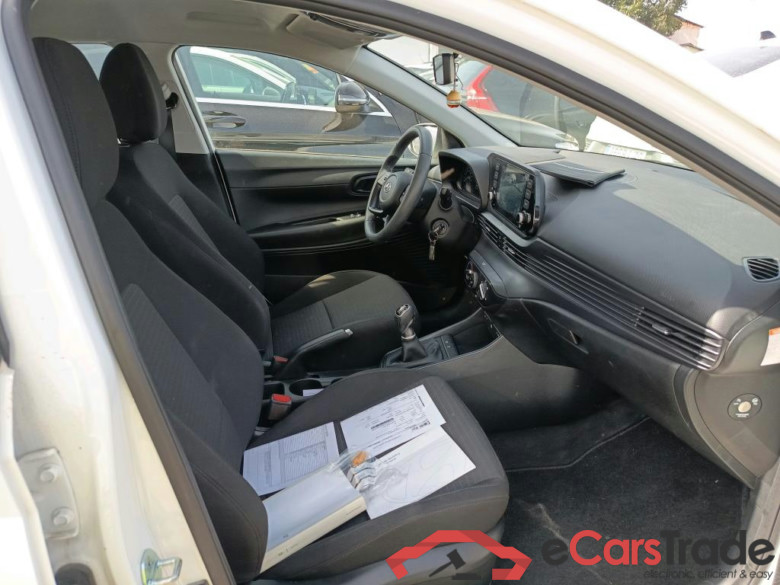 HYUNDAI i20 / 2020 / 5P / berlina con portón 1.0 TGDI 74kW (100CV) 48V Klass #6