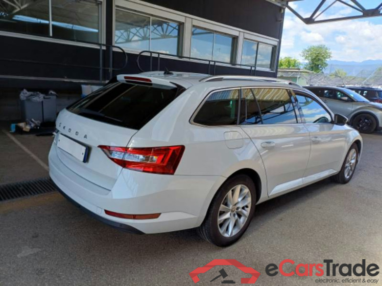 SKODA SUPERB WAGON / 2019 / 5P / STATION WAGON 2.0 TDI EVO 110KW EXECUTIVE DSG #2