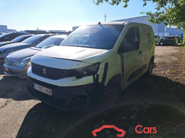 PEUGEOT - PEU PARTNER BHDi 102PK Light L1                ***                TOTAL LOSS               ***              Light Premium With Conenct Nav & Towing Hook