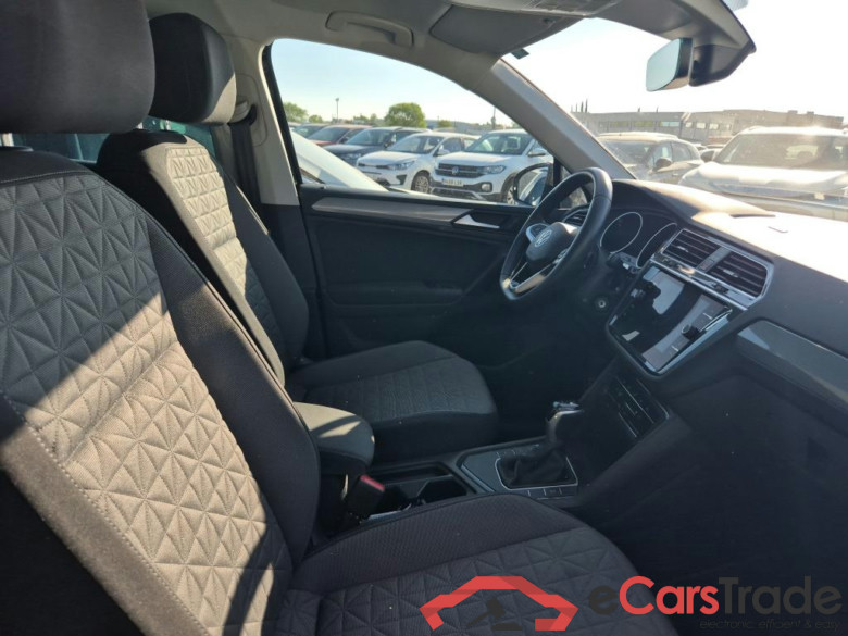 VOLKSWAGEN Tiguan / 2020 / 5P / todoterreno Life 2.0 TDI 110kW (150CV) DSG (AC2) #6