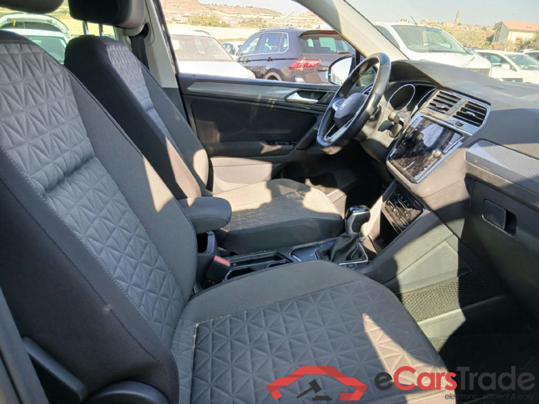 VOLKSWAGEN Tiguan / 2020 / 5P / todoterreno Life 2.0 TDI 110kW (150CV) DSG #6