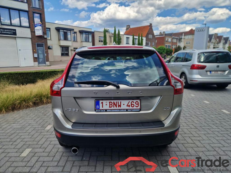 VOLVO XC60 Dsl XC60 2.0 D3 Momentum Geartronic #5