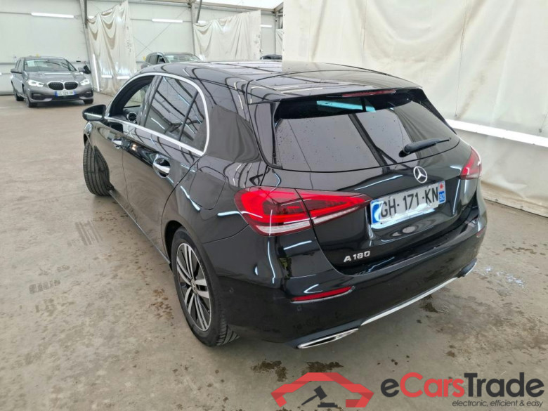 MERCEDES-BENZ Classe A Compact / 2018 / 5P / Berline A 180 Progressive Line 7G-DCT #2