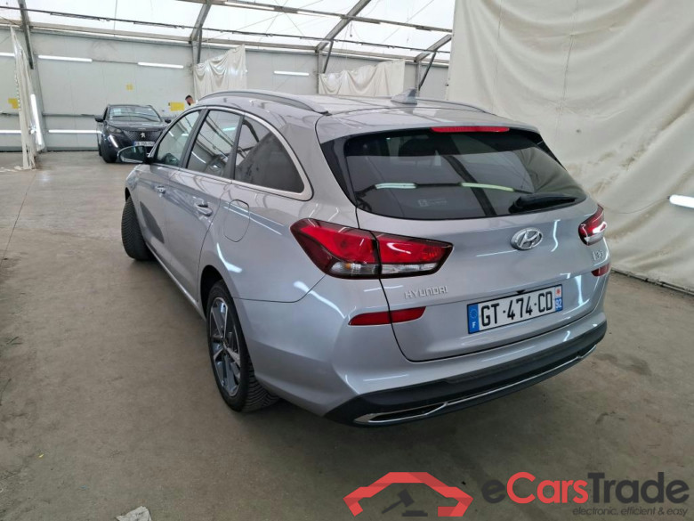 HYUNDAI i30 Sport Wagon / 2020 / 5P / Break 1.0 T-GDI 120 DCT-7 MHEV CREATIVE SW #2