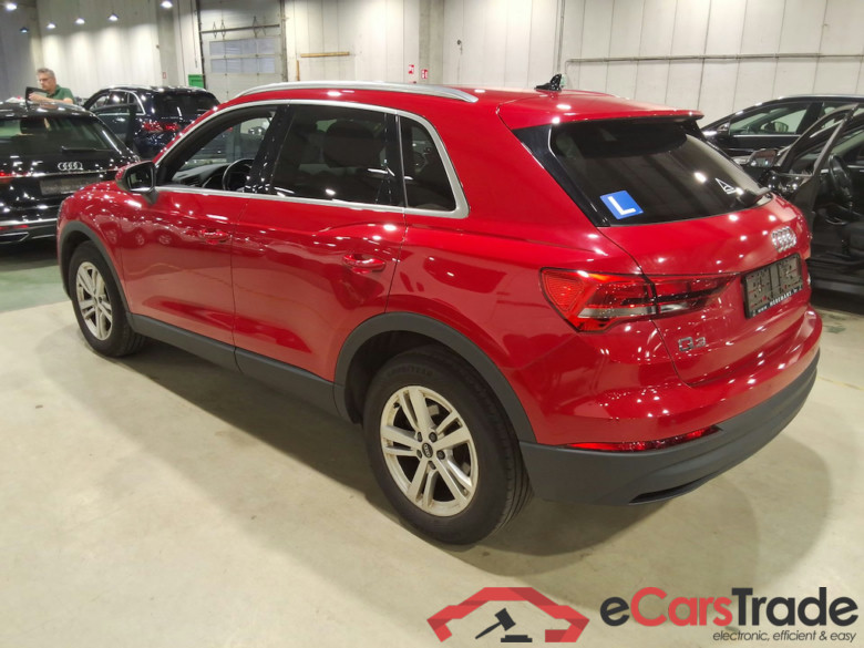 AUDI Q3 2.0 35 TDI S TRONIC BUSINESS EDITION #2