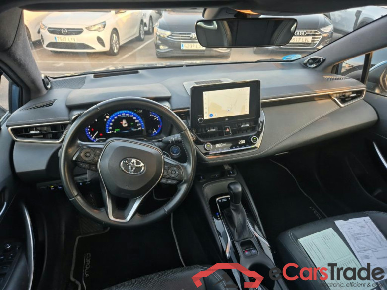 TOYOTA Corolla / 2019 / 5P / familiar 2.0 180H ADVANCE LUXURY TOURING SPORT #3