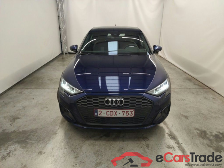 Audi A3 Sportback 2.0 35 TDi 110kW S tronic Attraction B.E 5d #5