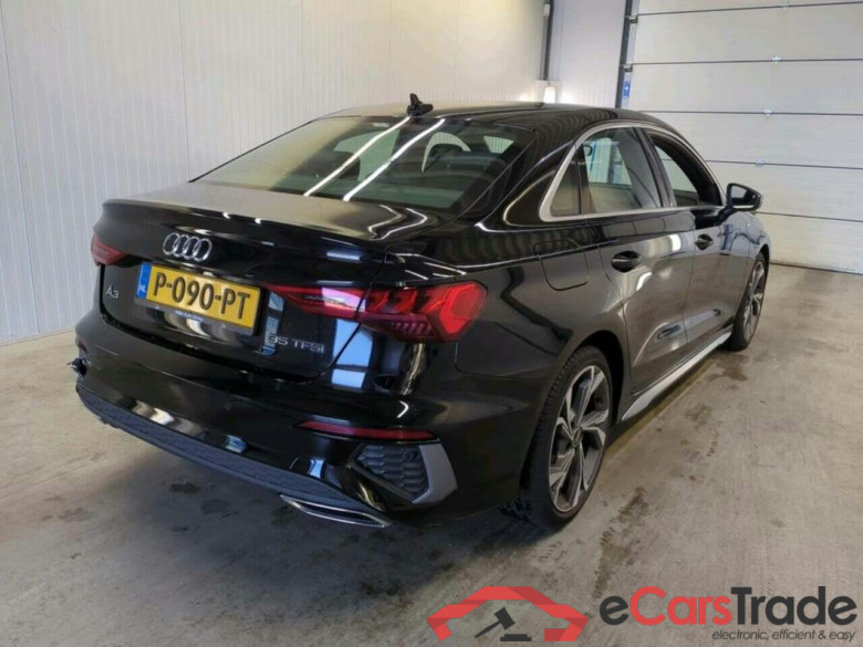 AUDI A3 Limousine 35 TFSI S edition #2