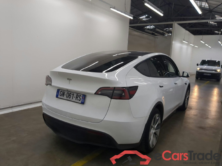 TESLA Model Y / 2021 / 5P / SUV RWD #4